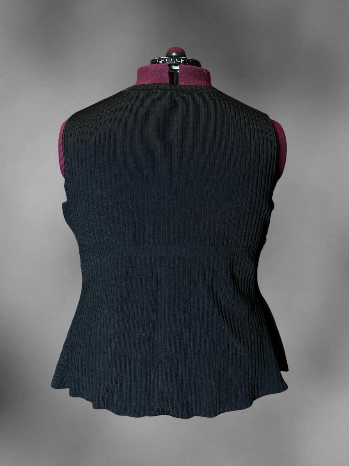 5X Halogen black ribbed shirt with textured design on front