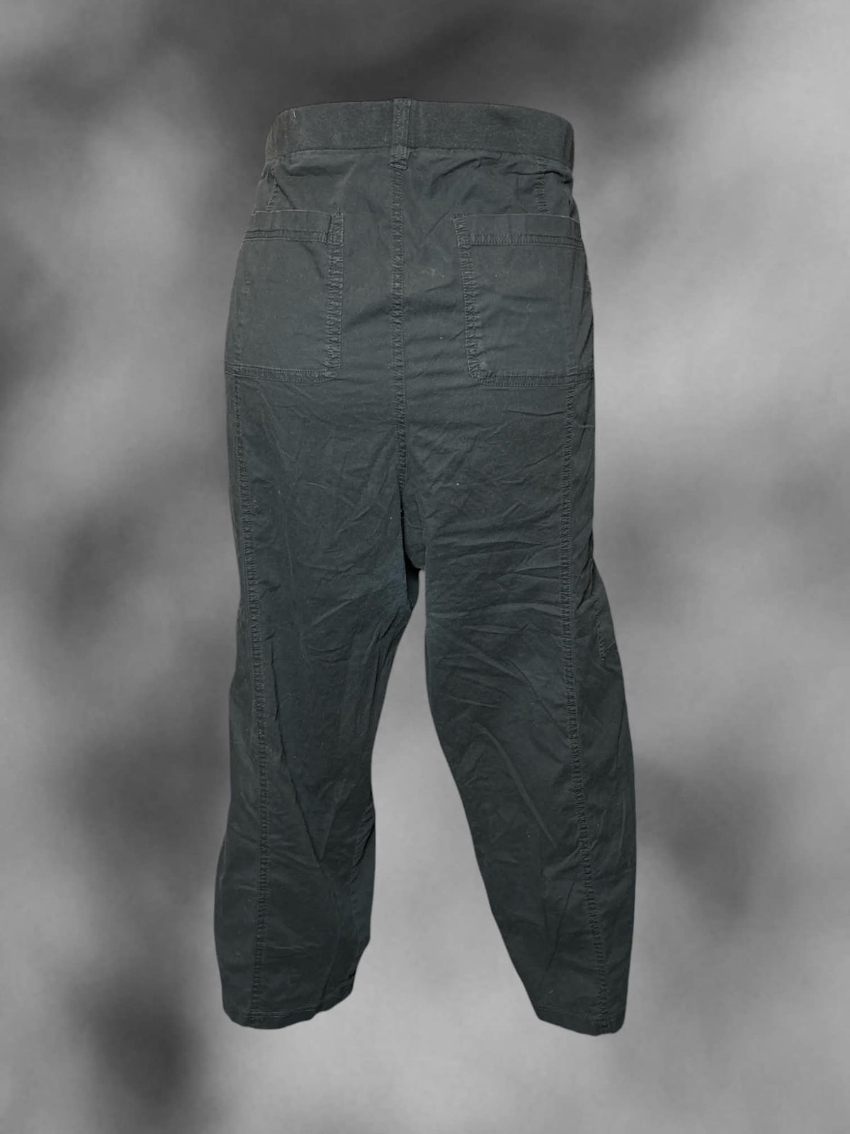 4X Torrid black cargo pants with stretch waist