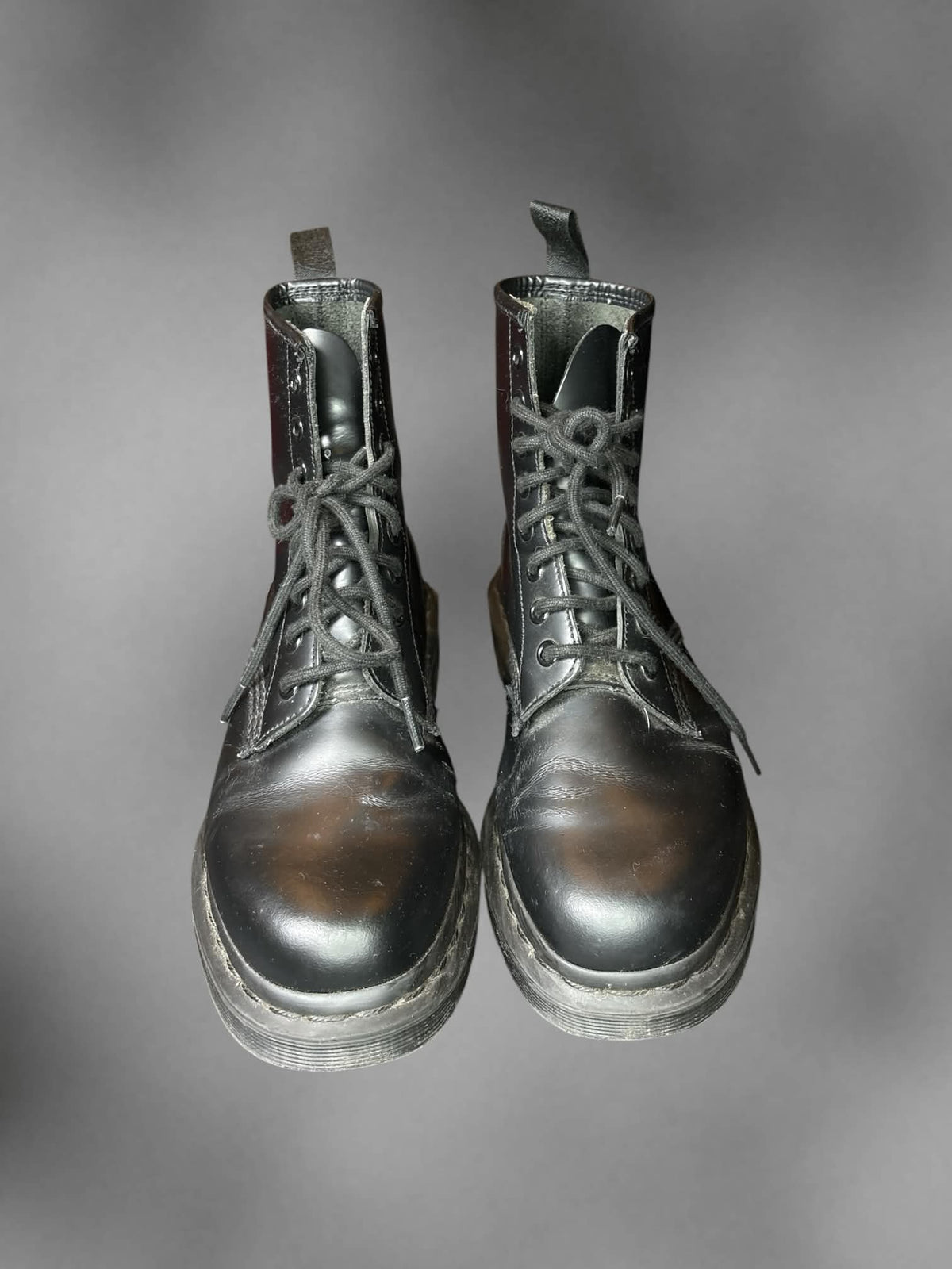Size M 6 Doc Martins black leather boots