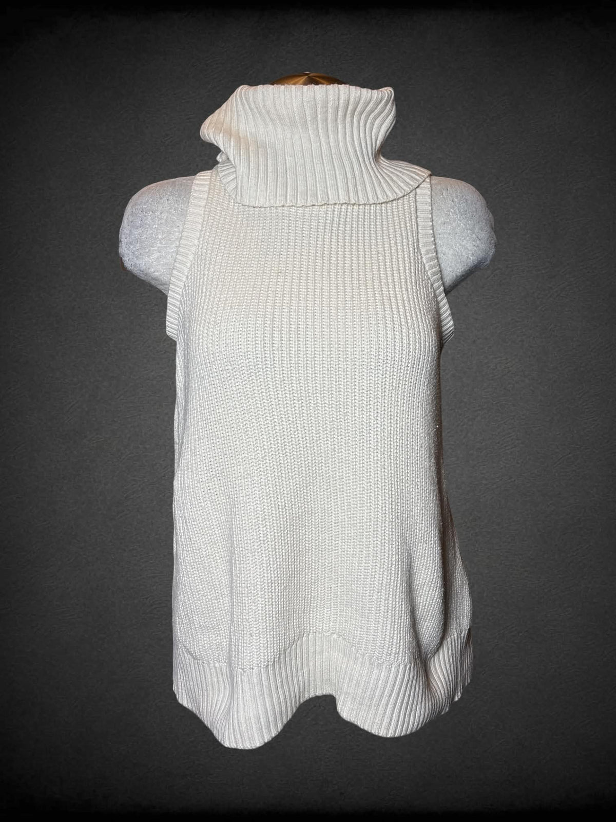 L Banana Republic white knit turtleneck sweater top with wrap-around design on back