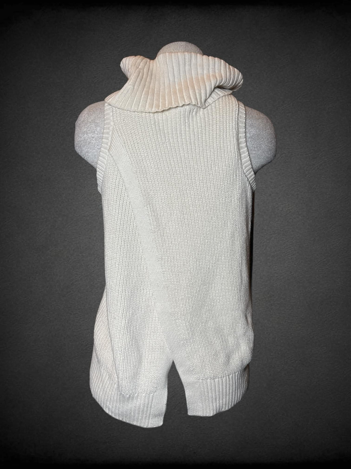 L Banana Republic white knit turtleneck sweater top with wrap-around design on back