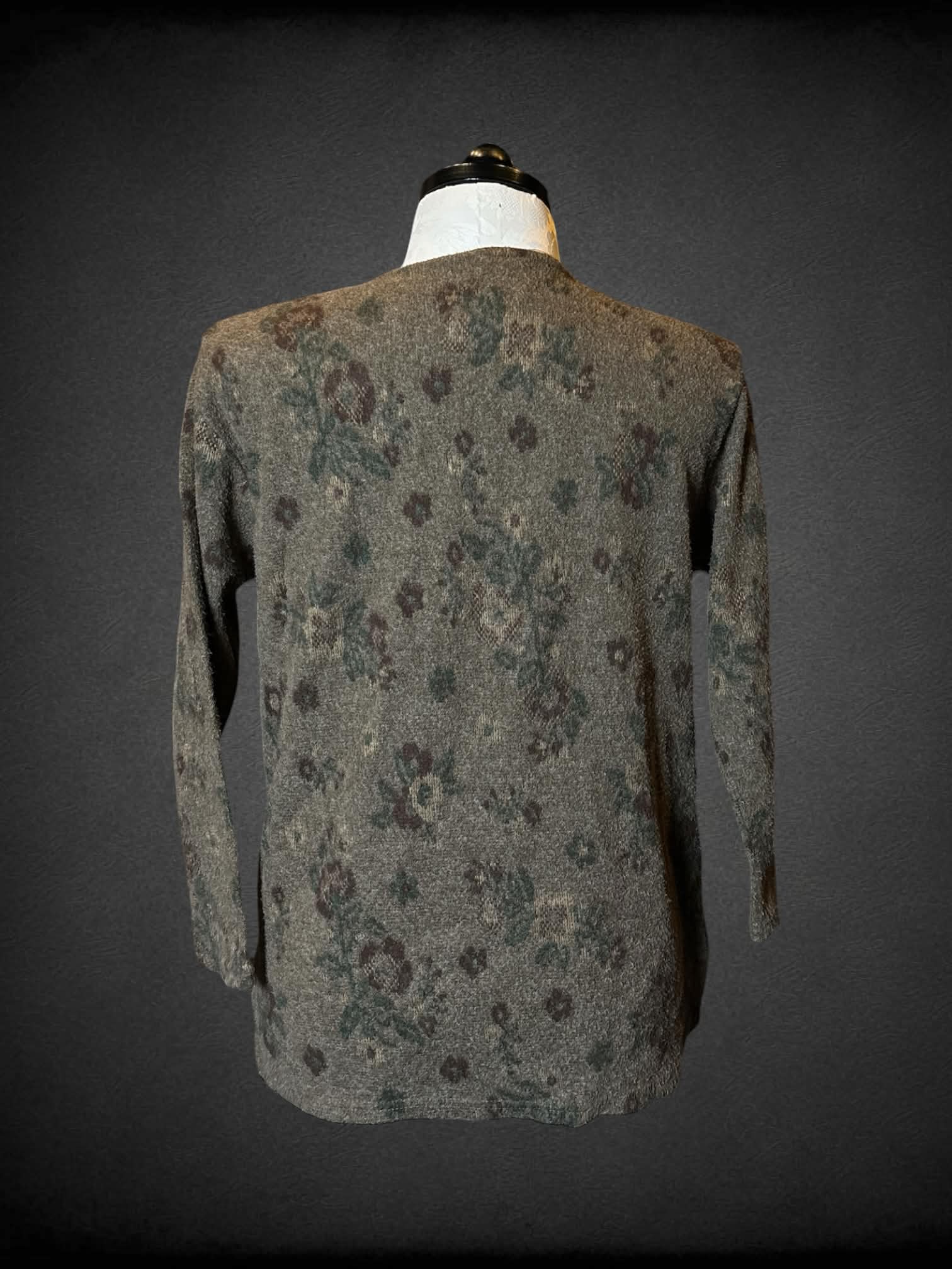 1X Look Wear vintage brown soft sweater with floral pattern