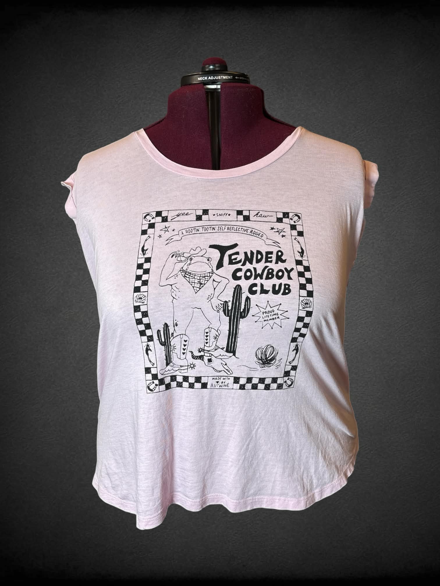 2X Lou & Grey pink scoop neck t shirt with cowboy frog “Tender Cowboy Club” graphic on front