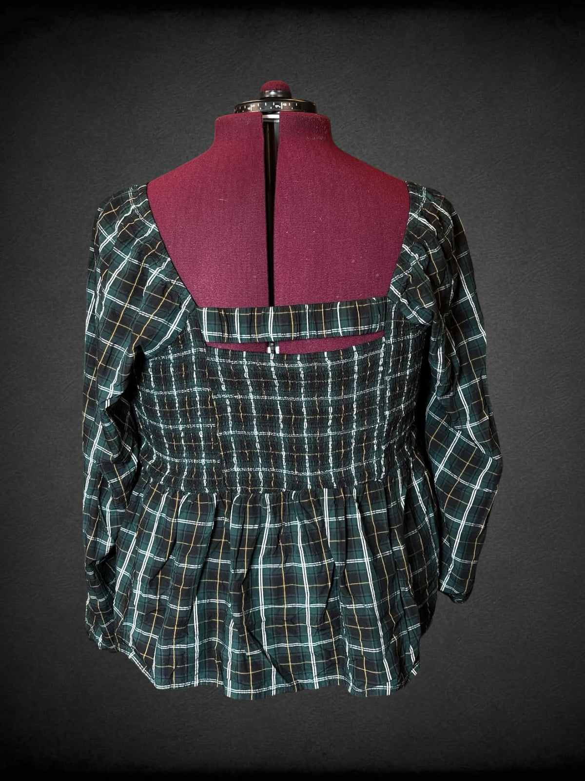 2X Old Navy green plaid long-sleeve blouse with shirred top, and cutout on back
