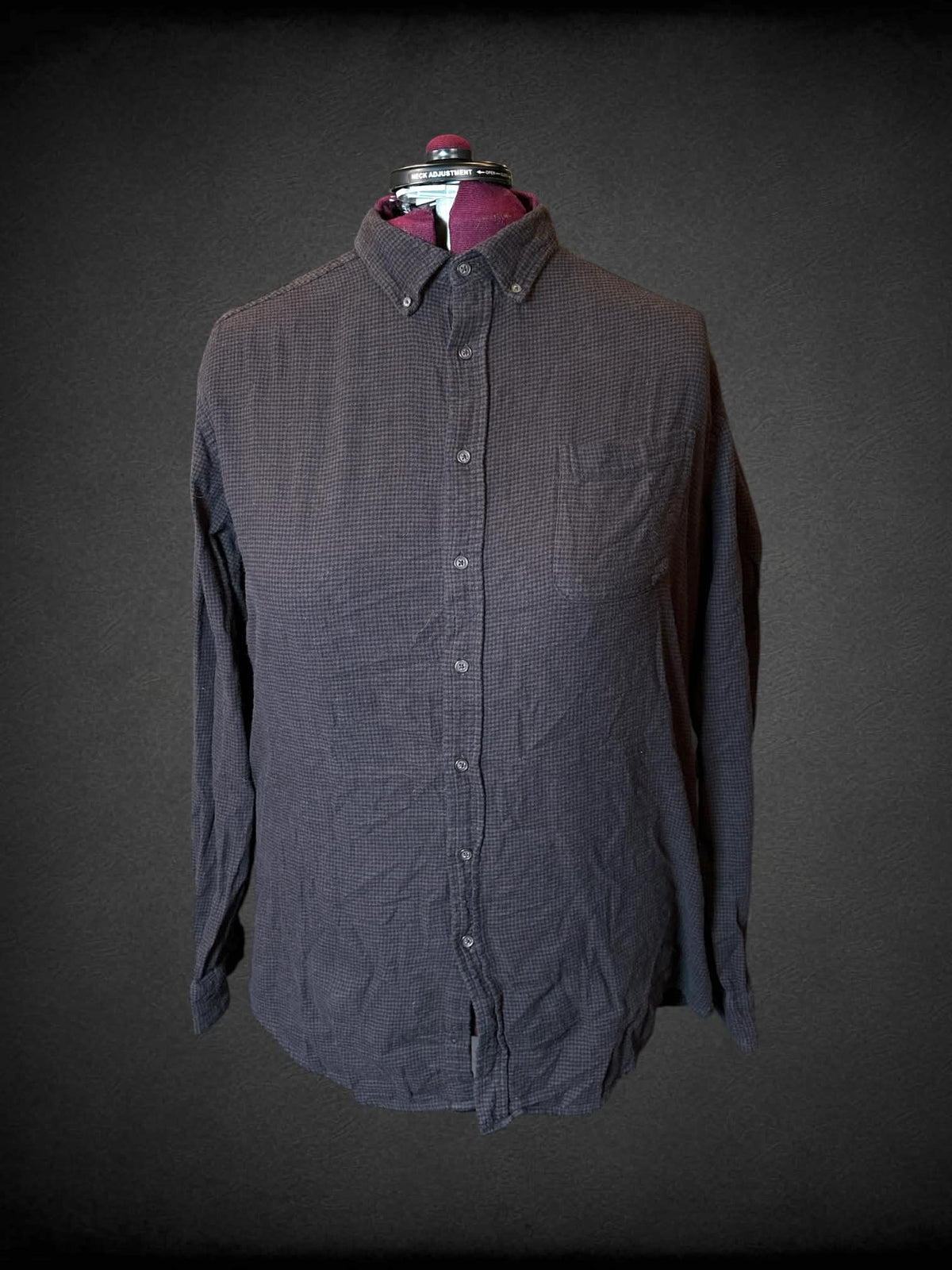 2X Croft & Barrow brown button-down shirt with black houndstooth pattern, and pocket on front