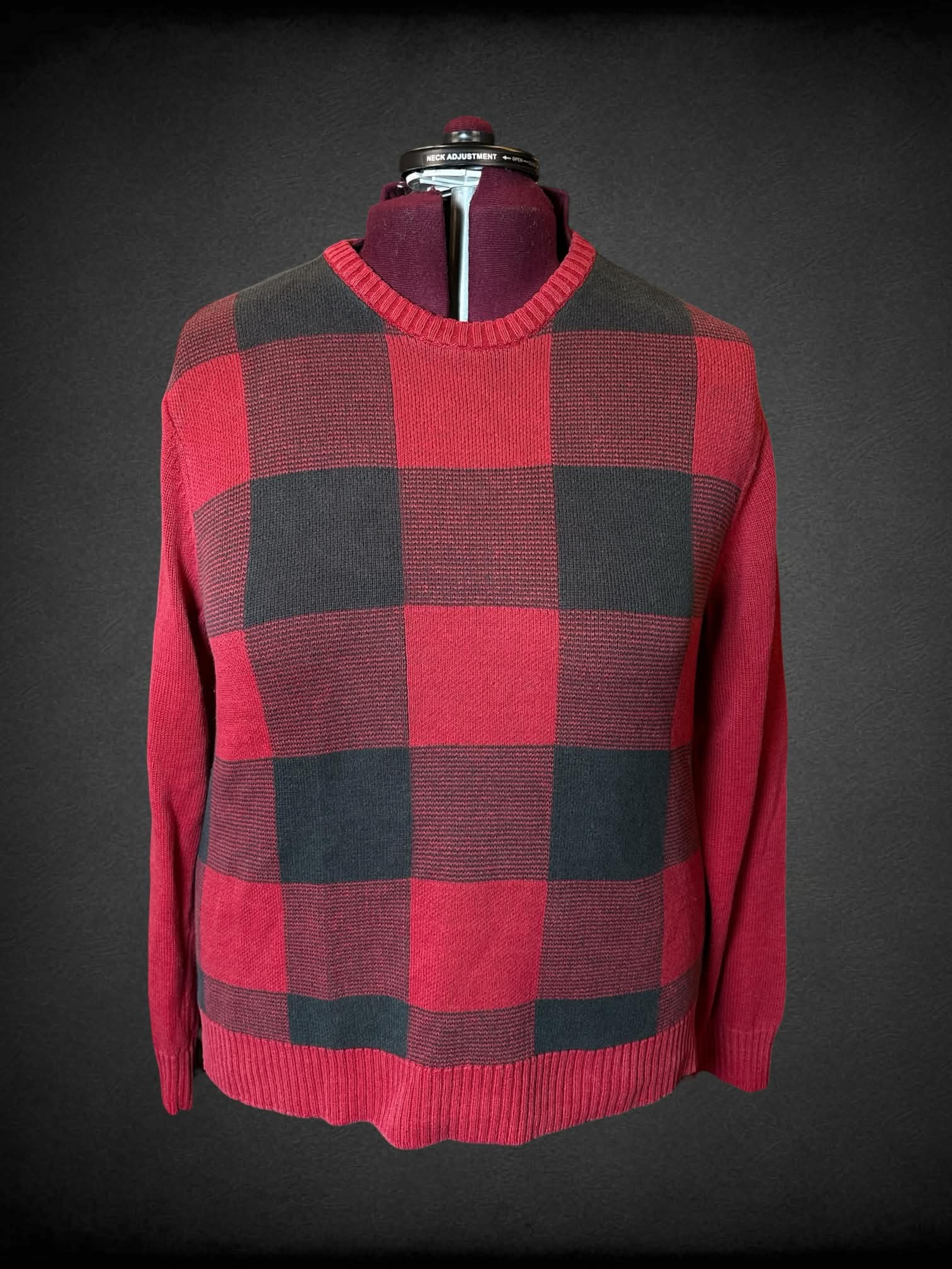 2X Chaps red knit long-sleeve sweater with black gingham pattern on fron