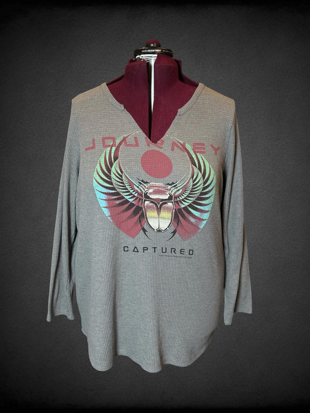 3X Vinyl Icons grey long-sleeve waffle shirt with Journey-Captured” band graphic on front