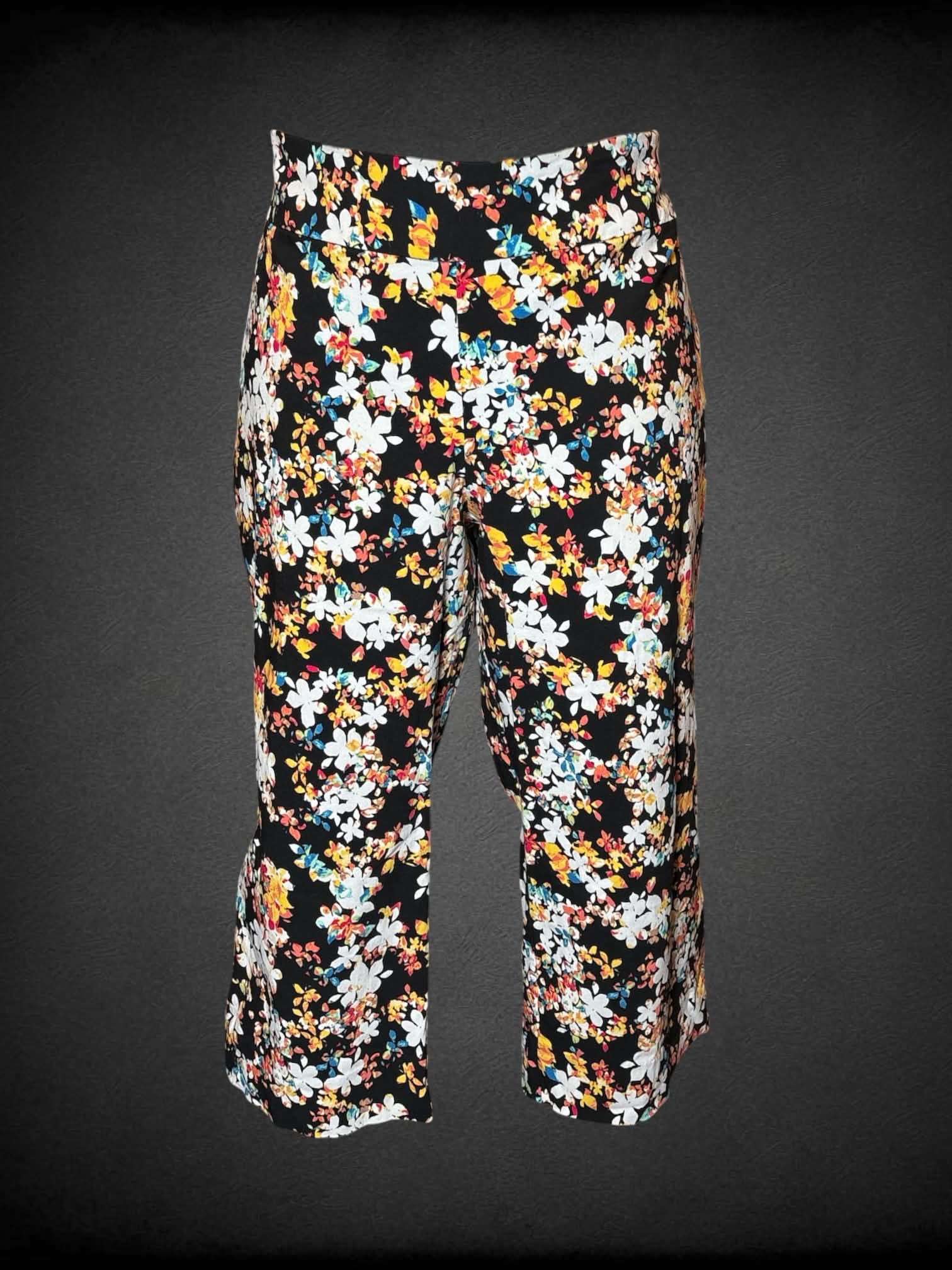 3X Zac & Rachel black capri pants with colorful floral pattern, and stretch waist