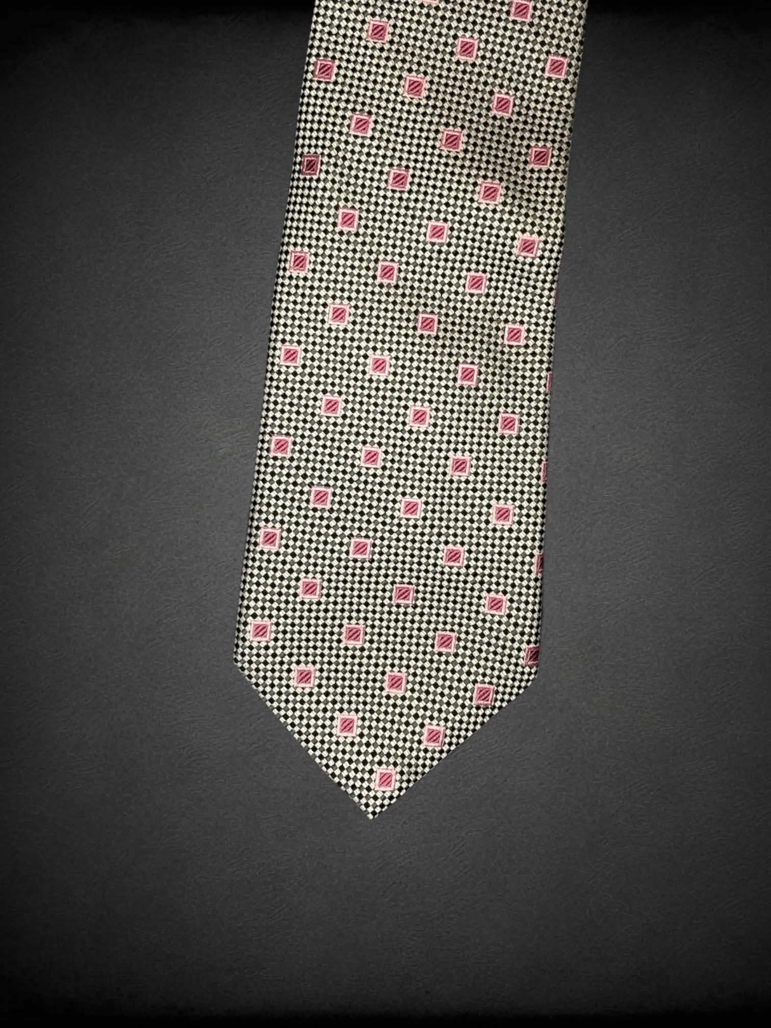 Nautica white silk tie with black and pink pattern