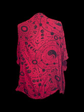 Load image into Gallery viewer, 3X Red &amp; black celestial pattern short batwing sleeve open-front cardigan
