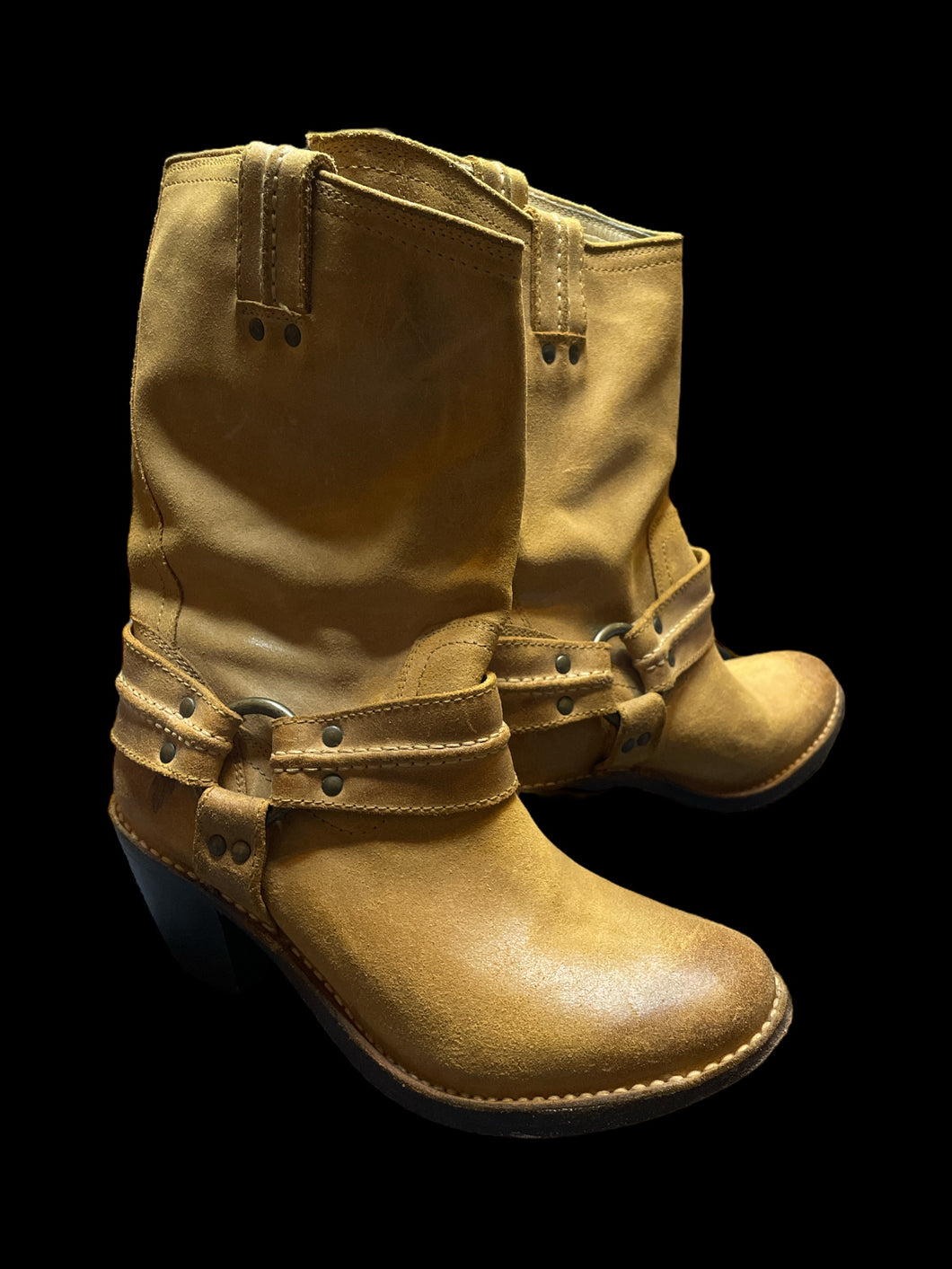 7M/8.5W Buff yellow Frye leather western style heeled boots
