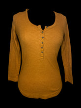 Load image into Gallery viewer, S Mustard yellow scoop neck rib knit 3/4 button down long sleeve top
