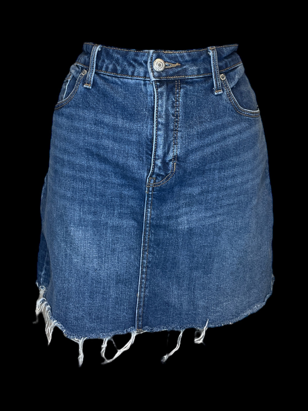 L Blue denim skirt w/ raw hem, pockets, belt loops, & button/zipper closure