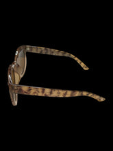 Load image into Gallery viewer, Tortoiseshell &amp; clear sunglasses

