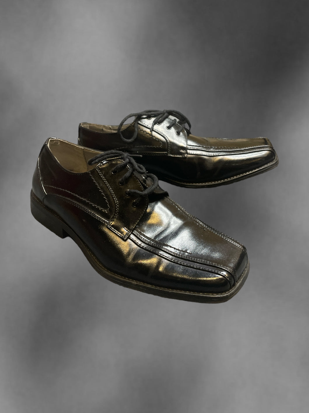 6.5M/8W Black pleather oxfords