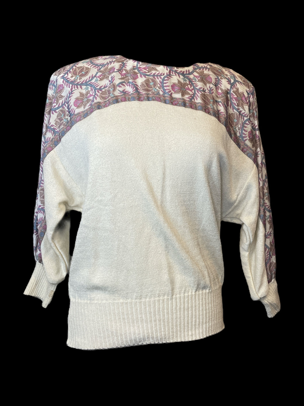 L Vintage 80s off-white 3/4 sleeve scoop neck knit sweater w/ ornate floral panel, shoulder pads, ribbed hem, & button keyhole closure