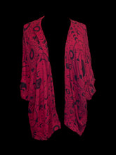 Load image into Gallery viewer, 3X Red &amp; black celestial pattern short batwing sleeve open-front cardigan
