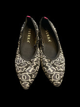 Load image into Gallery viewer, 8 NWT Black knit flats w/ greyscale animal print pattern, &amp; pink stripe on back
