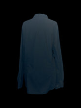 Load image into Gallery viewer, 1X Black long sleeve button-down top w/ folded collar, &amp; button cuffs
