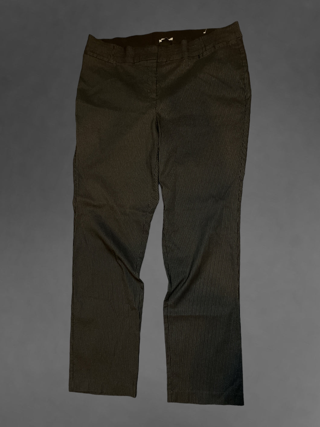 1X Black straight leg pants w/ white accents, ribbed texture, pockets, belt loops, & button/zipper/clasps closure