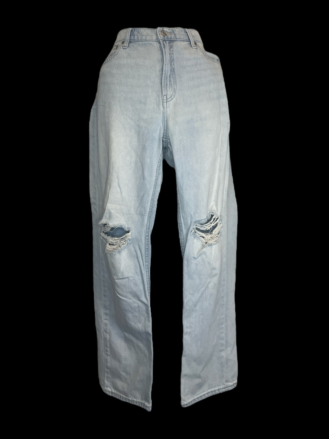 L Light blue distressed denim jeans w/ pockets, belt loops, & zipper/button closure
