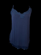 Load image into Gallery viewer, 2X Dark blue sleeveless top w/ lace hem, &amp; adjustable straps
