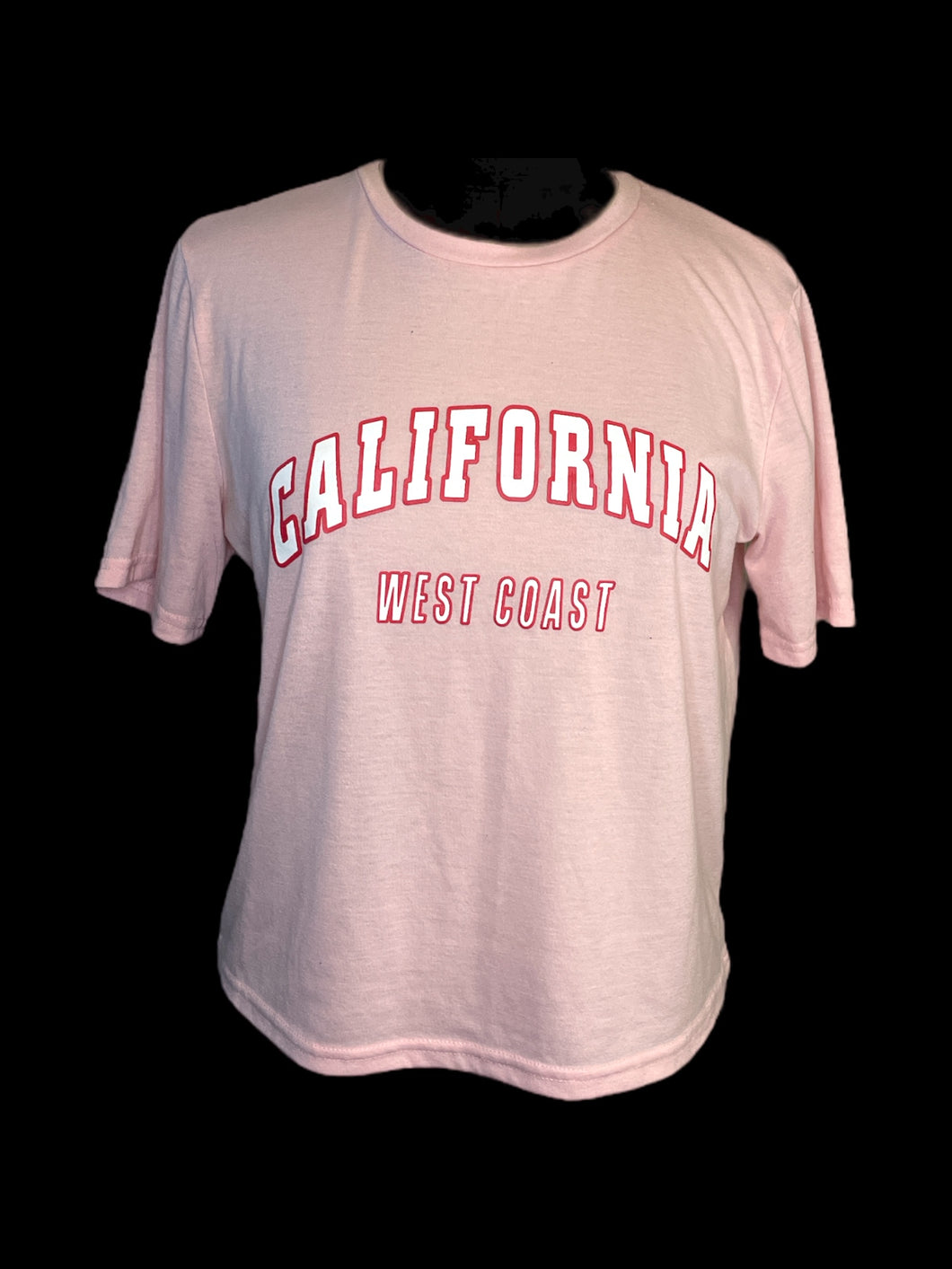 L Light pink short sleeve crew neck crop top w/ white & red collegiate lettering “California West Coast”