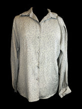 Load image into Gallery viewer, 1X Vintage 70s taupe &amp; black abstract stripe long sleeve button down top w/ high collar, &amp; cloth buttons
