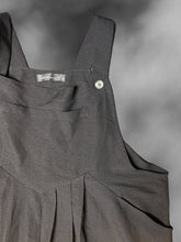 Load image into Gallery viewer, 2X Black sleeveless wide leg jumpsuit w/ button adjustable straps, pleating, &amp; pockets

