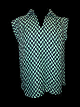 Load image into Gallery viewer, 0X Green &amp; black checkered chevron sleeveless v-neck collared top
