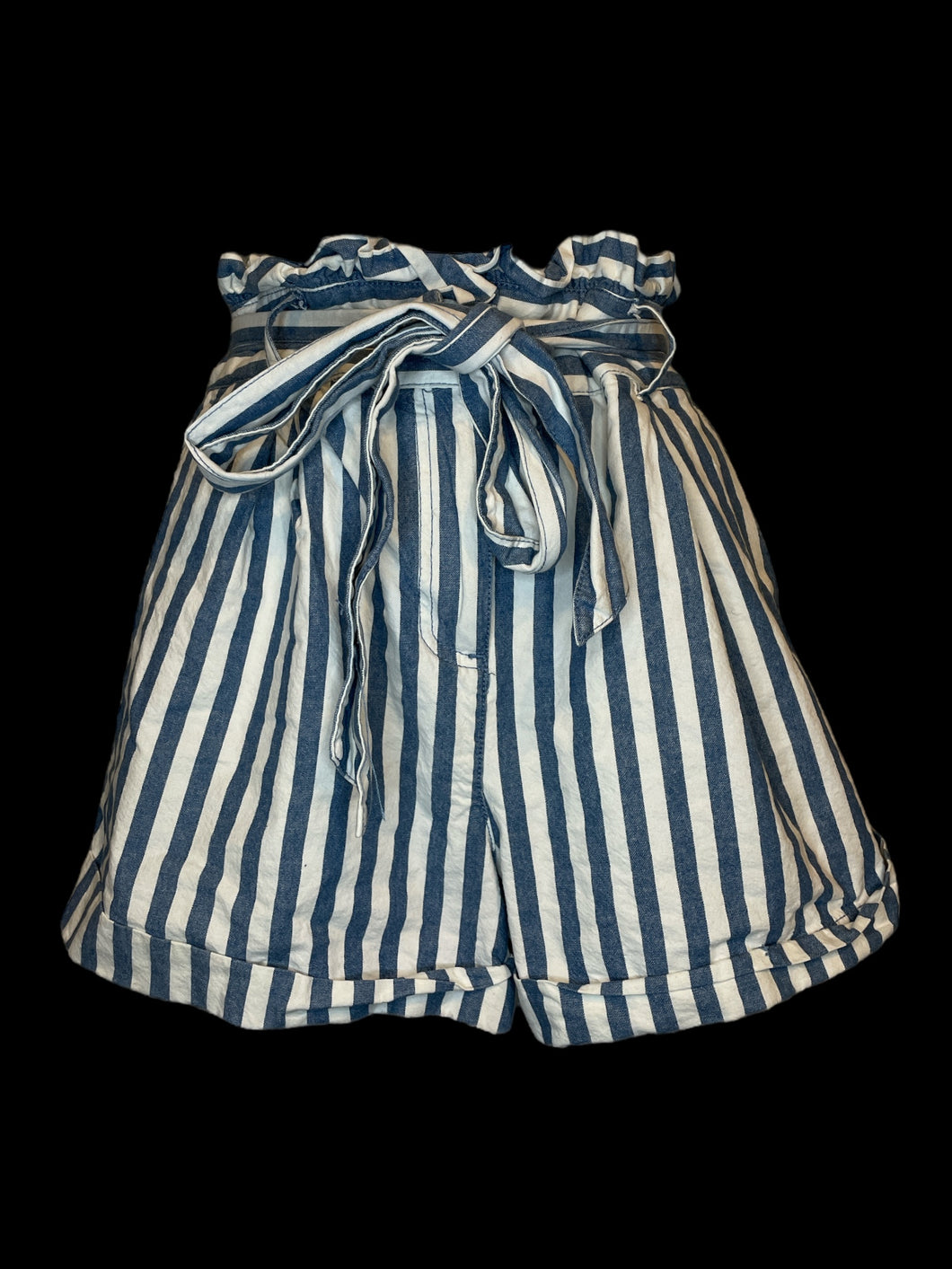 M White & blue stripe high waist paper bag shorts w/ cloth belt, pockets, button/two clasp/zipper closure, & ruffle details