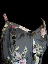 Load image into Gallery viewer, 1X Grey, off-white, &amp; pink floral sleeveless v-neckline faux button up top w/ elastic back, &amp; adjustable straps
