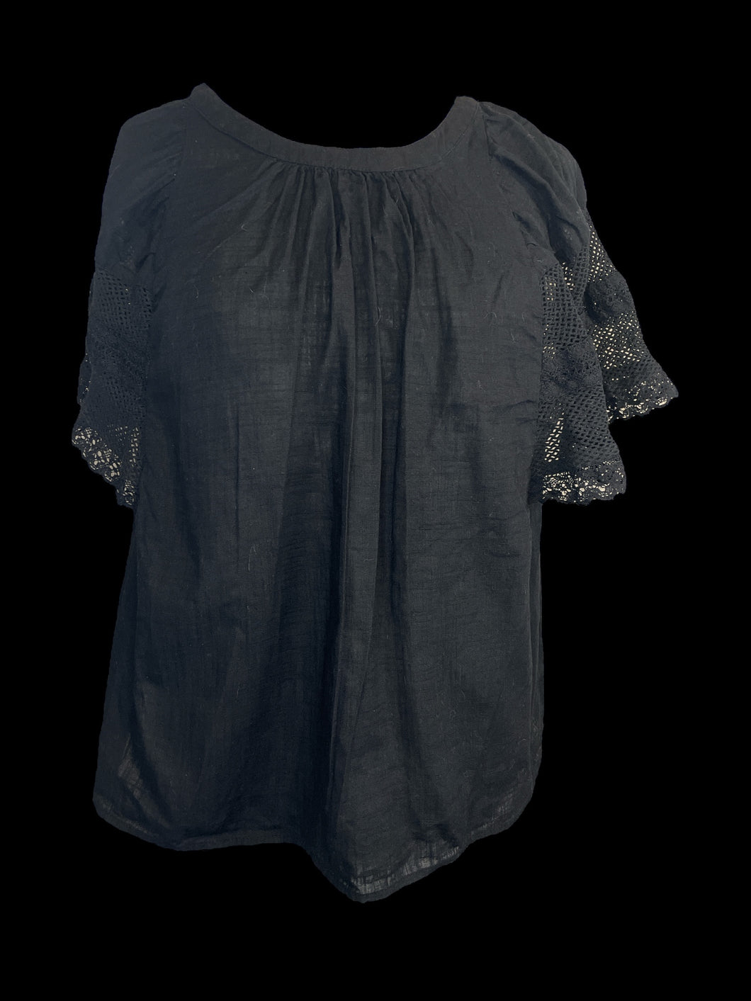 L Black scoop neck mesh & lace butterfly sleeve cotton top