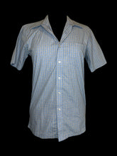 Load image into Gallery viewer, L Light blue &amp; white gingham short sleeve button down collared shirt w/ chest pocket
