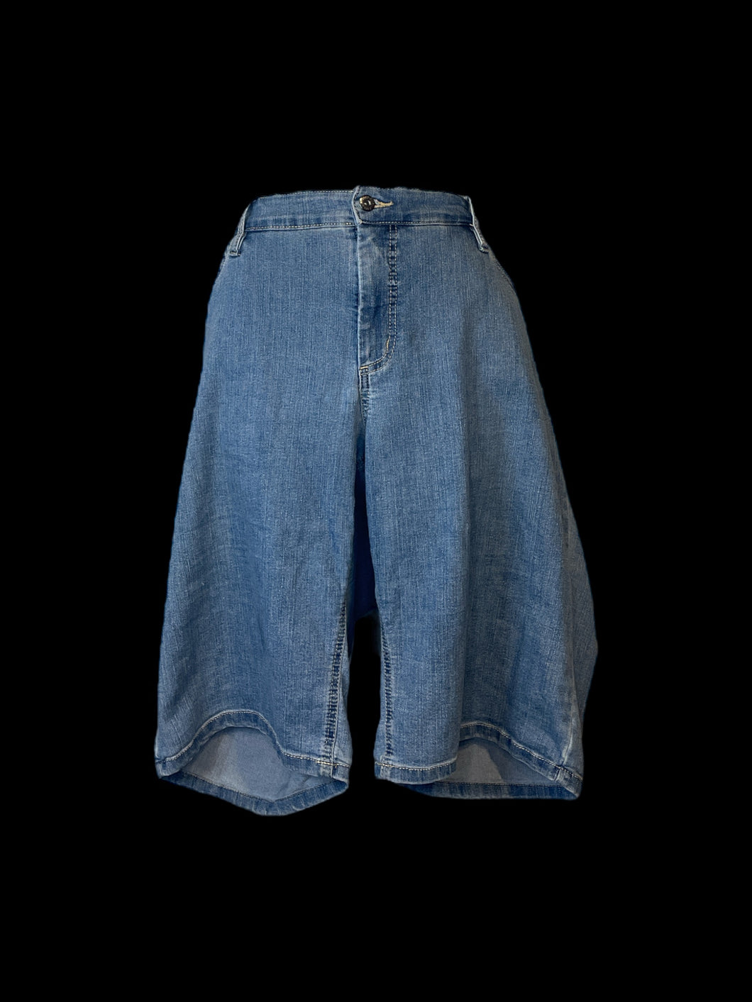 1X Blue denim Bermuda shorts w/ pockets, belt loops, & button/zipper closure