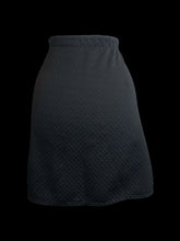 Load image into Gallery viewer, L Black diamond texture skirt w/ pockets, &amp; elastic waist
