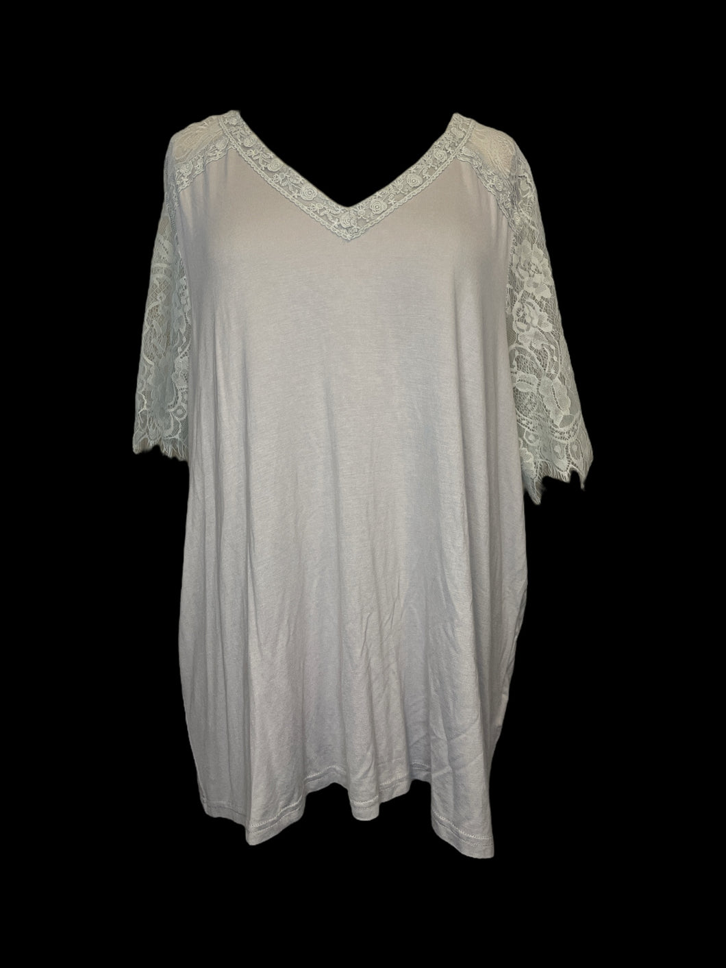 2X Light blue short sleeve lace v-neckline top w/ lace cutout, & lace sleeves