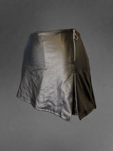 Load image into Gallery viewer, S Black pleather skort w/ o-ring zipper accent, &amp; elastic waist
