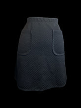 Load image into Gallery viewer, L Black diamond texture skirt w/ pockets, &amp; elastic waist
