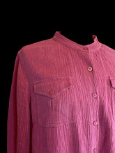Load image into Gallery viewer, 1X Vintage dark pink long sleeve button down linen top w/ tab button cuffs, &amp; chest pockets
