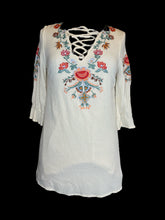Load image into Gallery viewer, S Off-white half sleeve lace up neckline top w/ multicolor floral embroidery, &amp; ruffle cuffs
