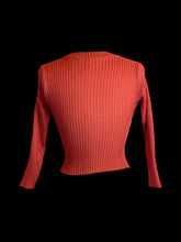 Load image into Gallery viewer, XS Burnt orange long sleeve v-neckline rib knit sweater w/ faux side button closure, &amp; gold-like opalescent square buttons
