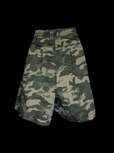 Load image into Gallery viewer, 3X Camo shorts w/ zipper detail, pockets, belt loops, &amp; zipper/button closure
