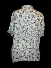 Load image into Gallery viewer, 1X White, green, blue, &amp; beige floral pattern short sleeve button down top w/ folded collar
