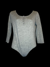 Load image into Gallery viewer, M Heathered grey long sleeve bodysuit w/ snap button bust &amp; closure
