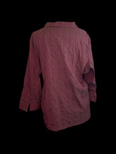 Load image into Gallery viewer, 2X Maroon V neck collared shirt w/ textured stripes, &amp; 3/4 sleeve
