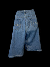 Load image into Gallery viewer, 1X Blue denim Bermuda shorts w/ pockets, belt loops, &amp; button/zipper closure
