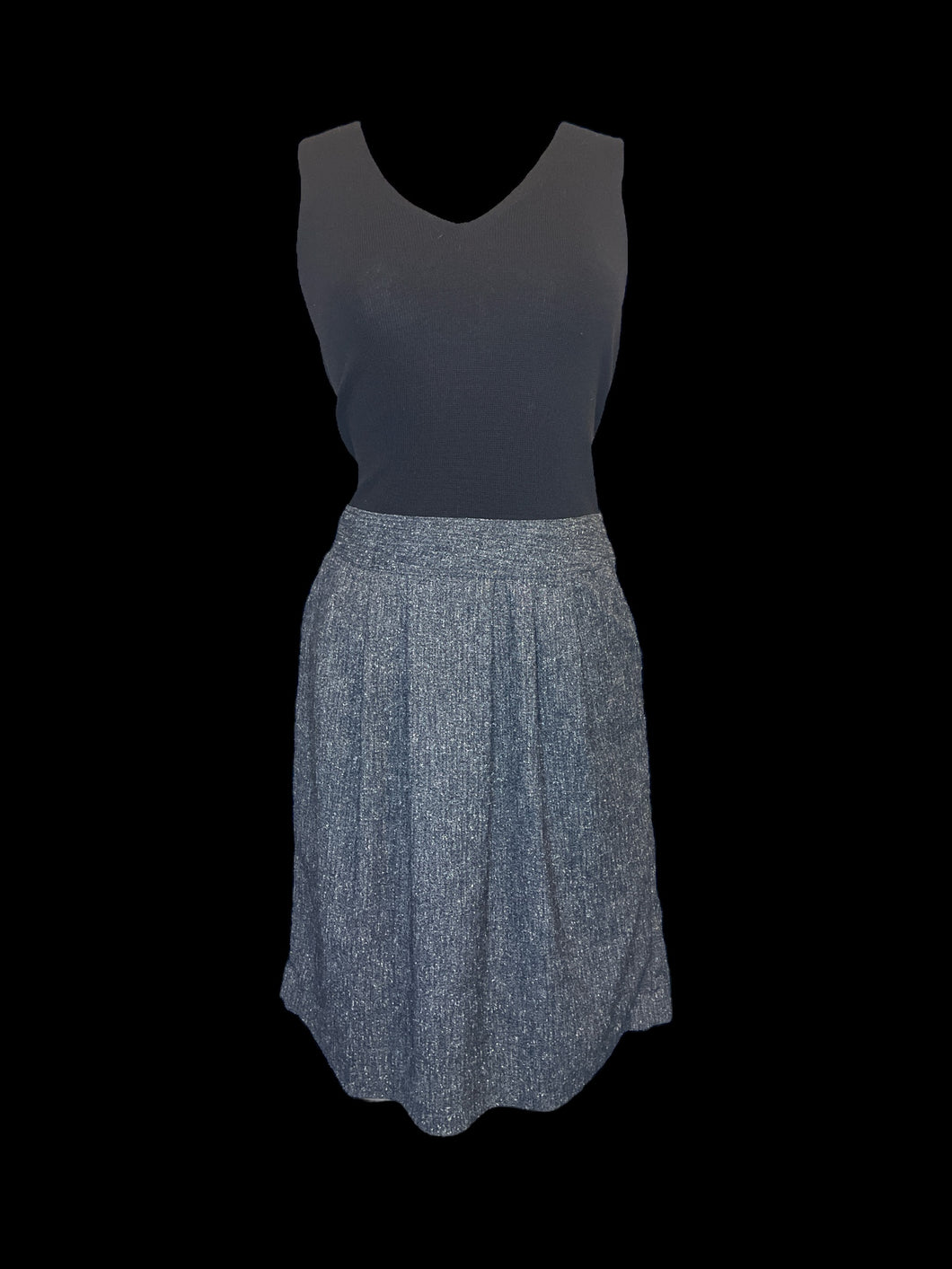 S Black knit & heather grey sleeveless v-neckline dress w/ pleated skirt, & side zipper closure