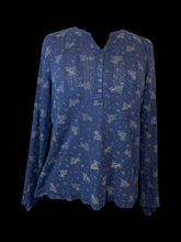 Load image into Gallery viewer, 0X Dark blue &amp; beige floral &amp; butterfly print long sleeve cotton Henley top w/ eyelet design
