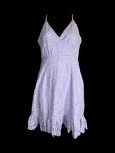 Load image into Gallery viewer, S NWT Light lilac sleeveless dress w/ snap button mock wrap bust, ruffle hem, lining, &amp; back zipper closure
